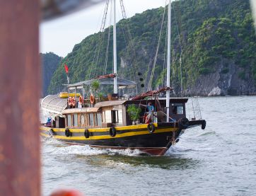 Croisière Privée Et Insolite À Cat Ba (2J)