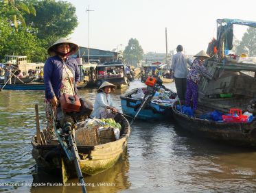 mekong-flottant-marche