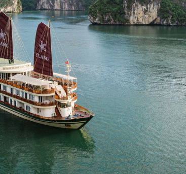 Croisière Collective Et Luxueuse Dans La Baie De Lan Ha