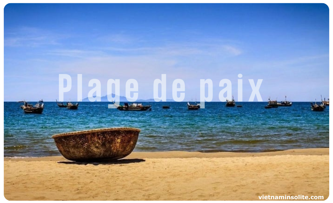 Plage de Paix - Ce havre tranquille et romantique s'étend sur un kilomètre de long, avec des eaux calmes et turquoise.