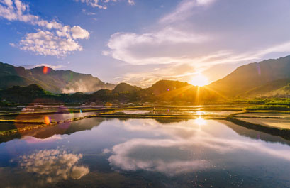 Hà Nội- Mộc Châu-Lên Núi